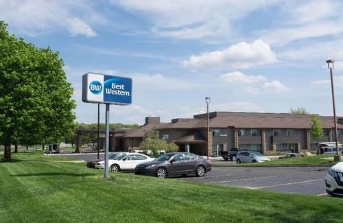 Best Western Okemos/East Lansing Hotel & Suites