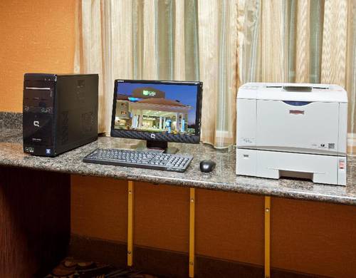 Holiday Inn Express & Suites Sacramento NE Cal Exp