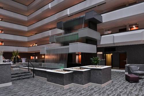 Holiday Inn Hotel and Suites Beaumont Plaza I 10 a