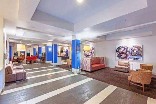 Holiday Inn Express and Suites Shreveport South Pa