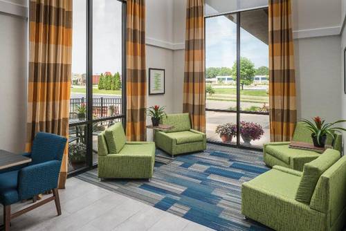 Holiday Inn Express & Suites Springfield IHG hotel