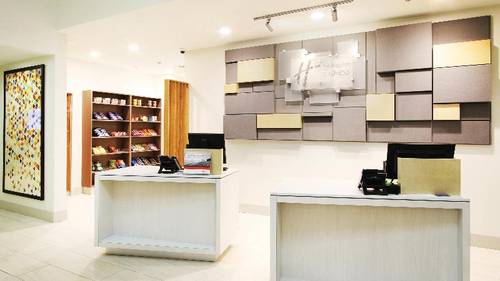 Holiday Inn Express and Suites Magnolia Lake Colum