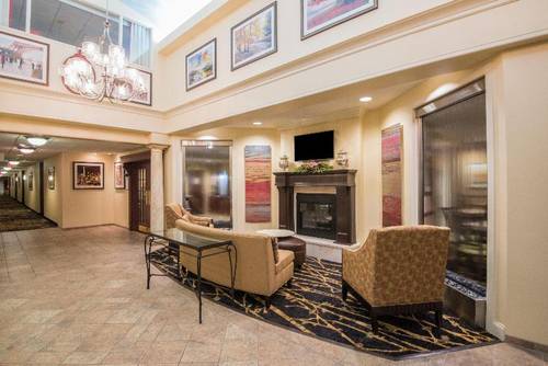 Holiday Inn Express and Suites Sharon Hermitage