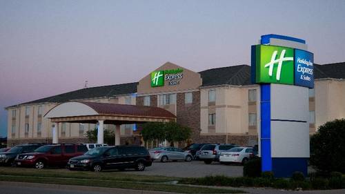 Holiday Inn Express and Suites Bloomington Normal