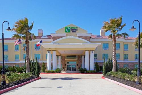 Holiday Inn Express and Suites Pearland