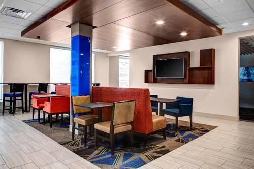 Holiday Inn Express and Suites Coldwater