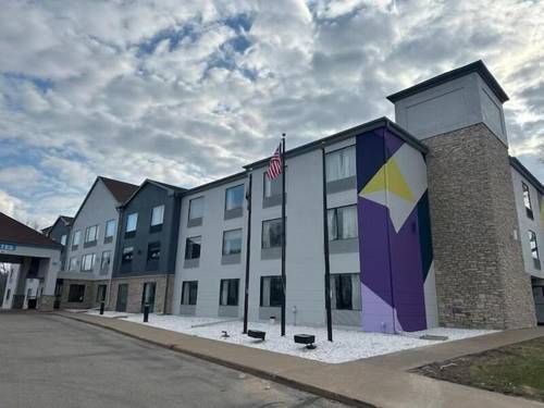 Spark by Hilton La Crosse Onalaska