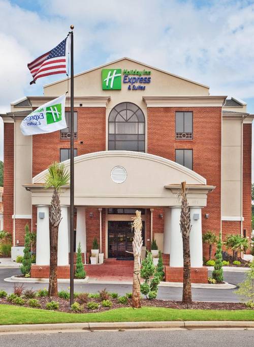 Holiday Inn Express and Suites Atlanta Cumming