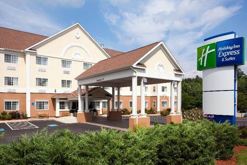 Holiday Inn Express and Suites Boston Marlboro