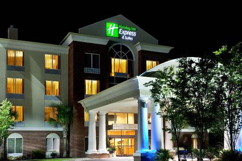 Holiday Inn Express and Suites Charleston North