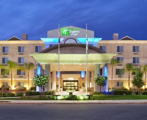 Holiday Inn Express Hotel & Suites River Park