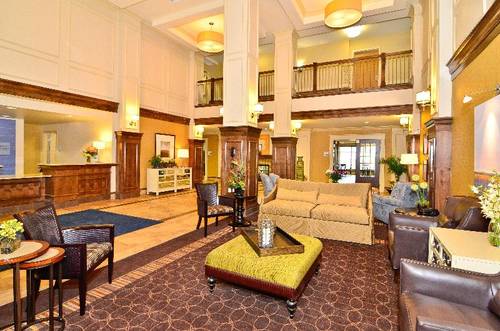 Holiday Inn Express and Suites Williston