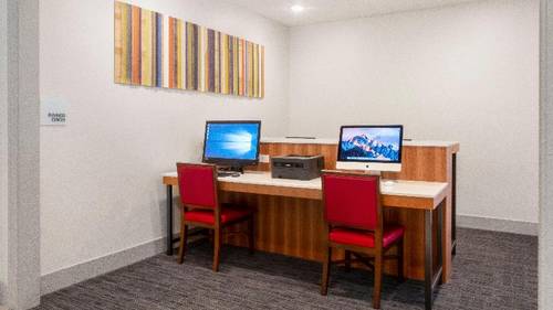 Holiday Inn Express and Suites Newton Sparta
