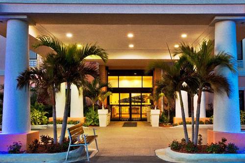 Holiday Inn Express and Suites Lake Okeechobee