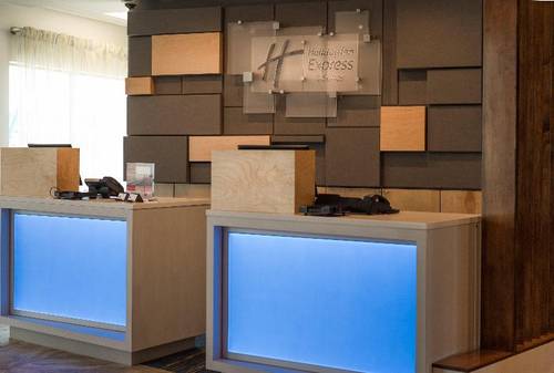 Holiday Inn Express and Suites Rock Falls