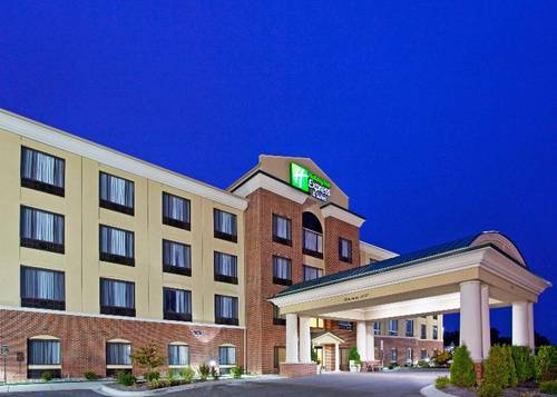 Holiday Inn Express and Suites Detroit - Utica