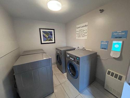 Holiday Inn Express and Suites White River Junctio