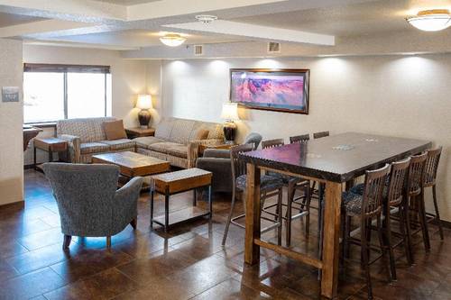 Grand Canyon Hotel & Suites