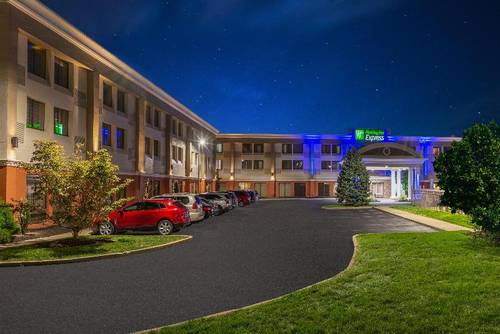 Holiday Inn Express Philadelphia NE Bensalem