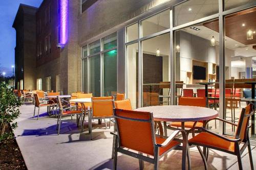Holiday Inn Express Suites Charleston Ne Mt Pleasa