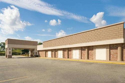 Ramada Uniontown
