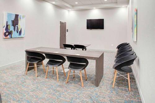 Hampton Inn & Suites Flagstaff East