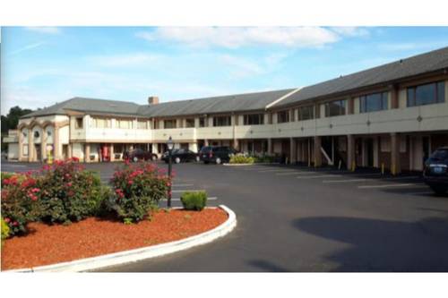 Rodeway Inn Bristol near Sesame Place