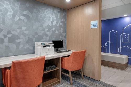 Holiday Inn Express Rensselaer