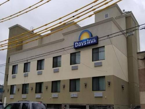 Days Inn by Wyndham Brooklyn Marine Park