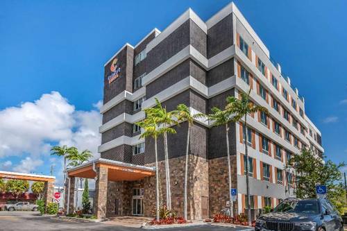 Comfort Suites Fort Lauderdale Airport & Cruise Po