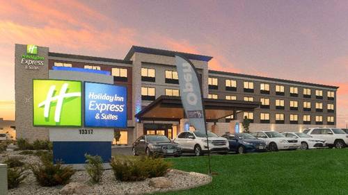 Holiday Inn Express & Suites Racine Sturtevant