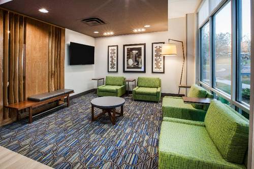 Holiday Inn Express Atlanta N - Woodstock