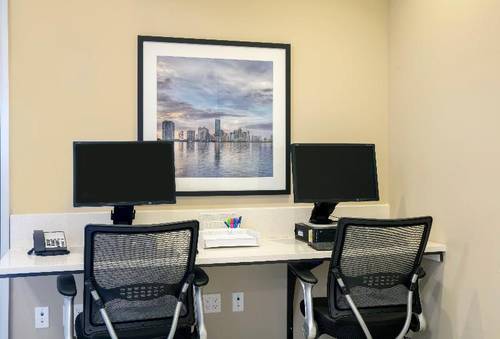 Candlewood Suites Miami Executiv Airport - Kendall