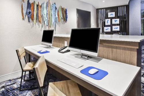 Holiday Inn Exp & Sts Okemos - University Area