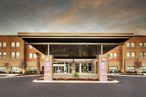 Holiday Inn Express & Suites Summerville
