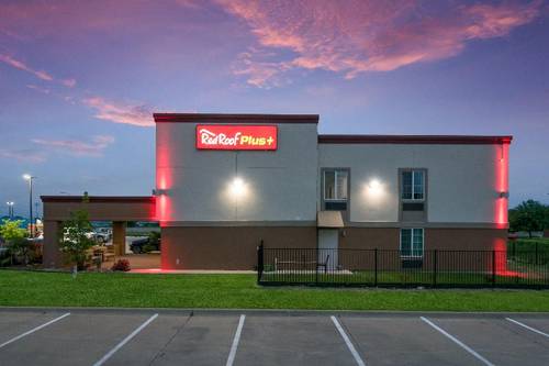 Red Roof PLUS+ Fort Worth - Burleson