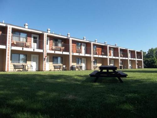 AmericInn by Wyndham Menominee