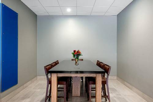 Holiday Inn Express Santa Ana (Disneyland Area-S.)