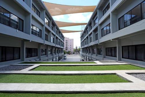 S Ratchada Leisure Hotel