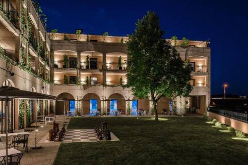 SOWELL COLLECTION Hotel du Roi & Spa