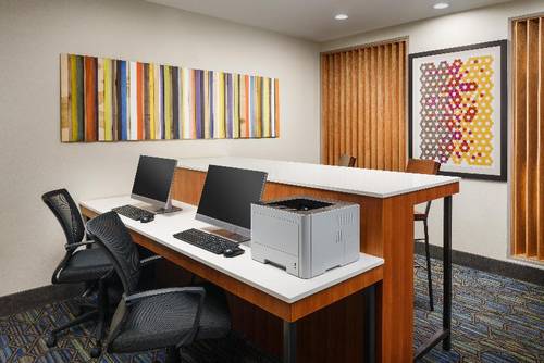 Holiday Inn Exp & Sts Oakhurst - Yosemite Park Ar.