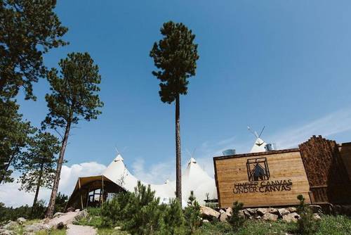 Under Canvas Mount Rushmore
