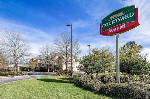 Courtyard Gulf Shores Craft Farms