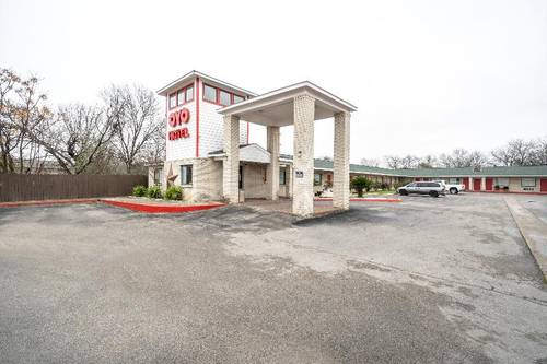 OYO Hotel San Antonio near AT&T Cente