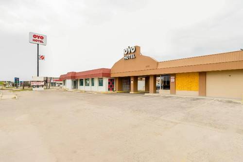 Oyo Hotel San Antonio Lackland AFB Seaworld Hwy90W