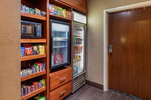 Comfort Inn & Suites North Dallas-Addison