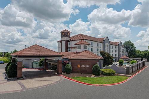 La Quinta Inn Suites By Wyndham Sherman