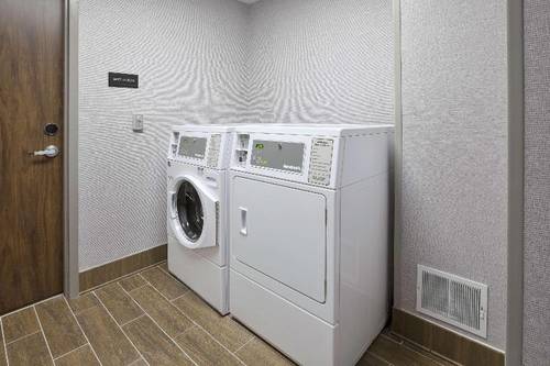 Hampton Inn & Suites Grandville Grand Rapids South
