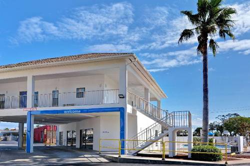 Motel 6 Destin