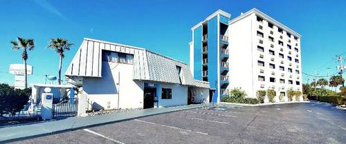 Emerald Coast Inn And Suites